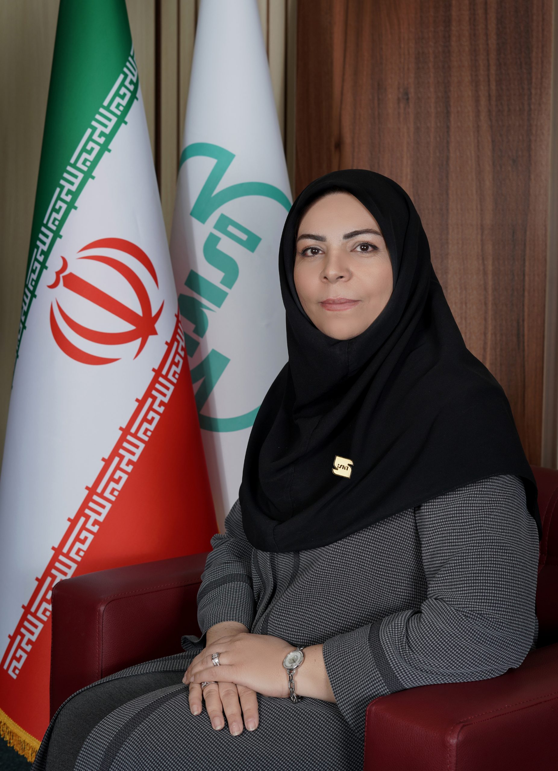 انوشه رحمانی